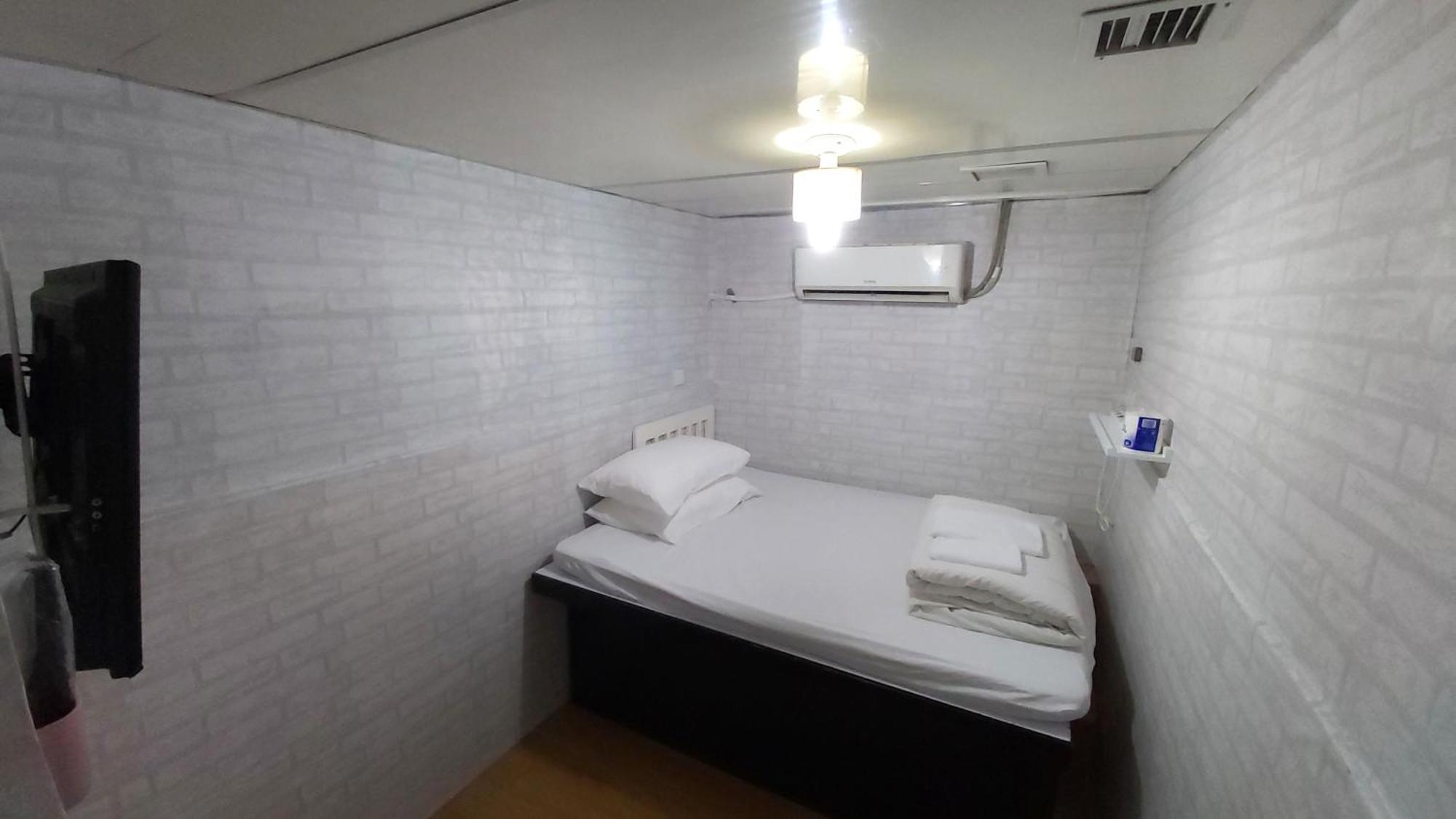 Cozy Inn Jordan Station Гонконг Экстерьер фото