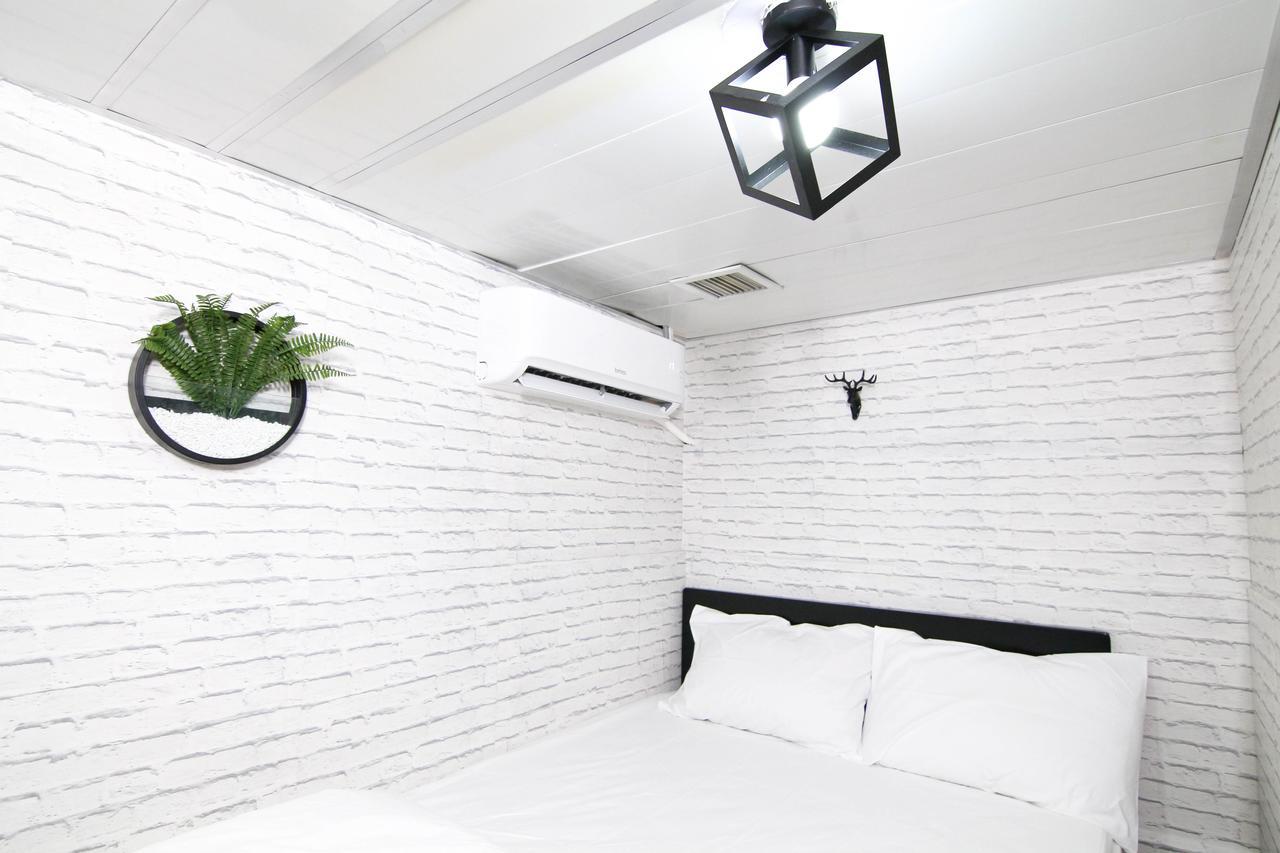 Cozy Inn Jordan Station Гонконг Экстерьер фото