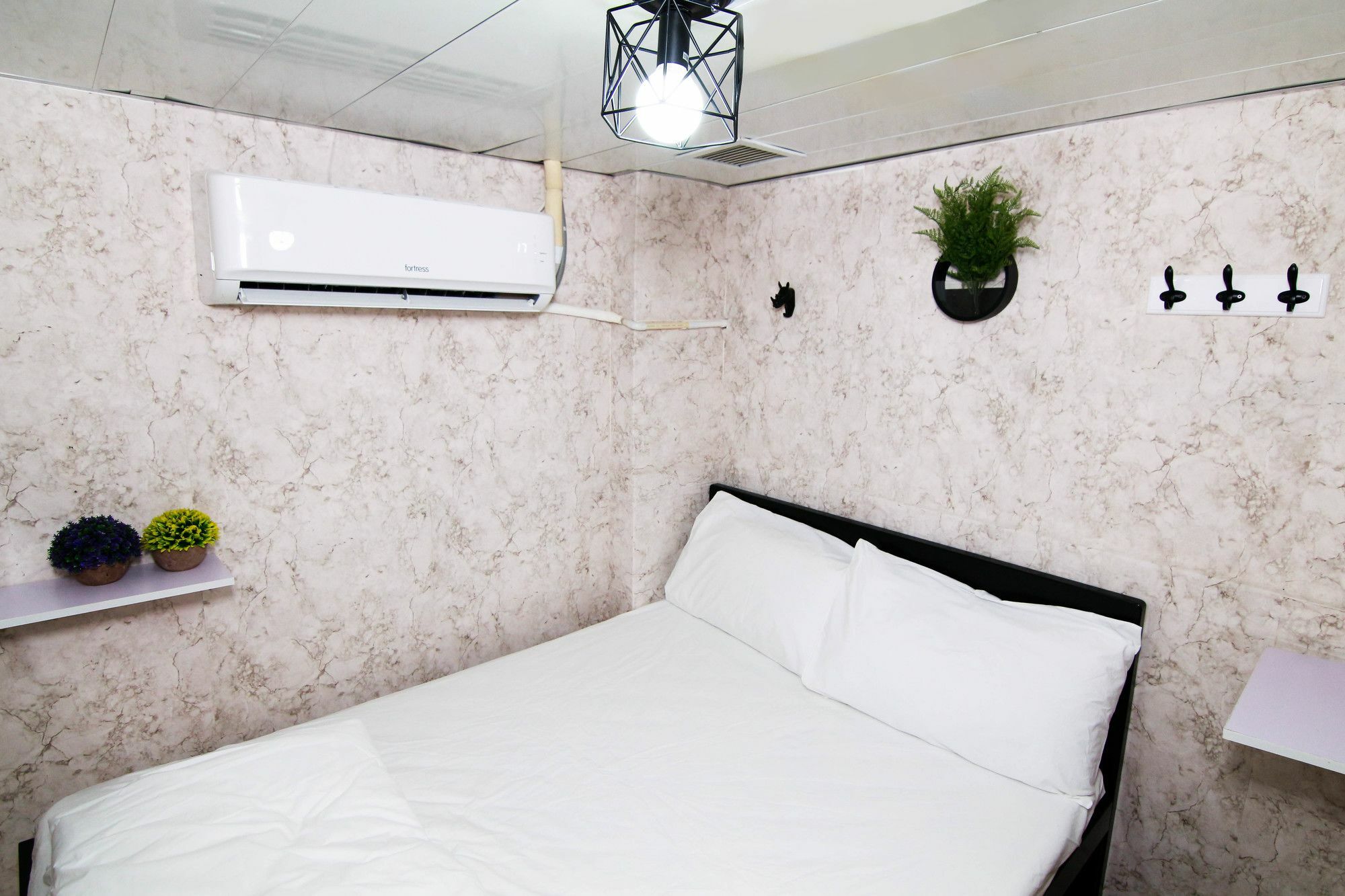 Cozy Inn Jordan Station Гонконг Экстерьер фото